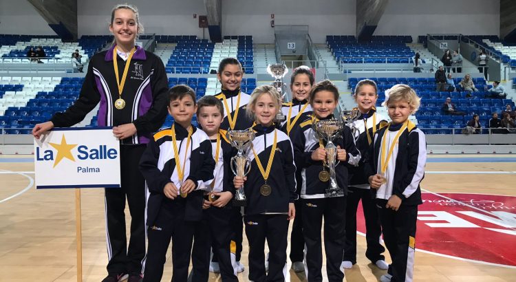 L’equip de l’extraescolar de gimnàstica rítmica participa al Trofeu de Sant Sebastià L’equip de l’extraescolar de gimnàstica rítmica participa al Trofeu de Sant Sebastià